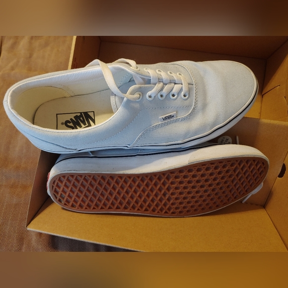 Vans shoes - Picture 2 of 2